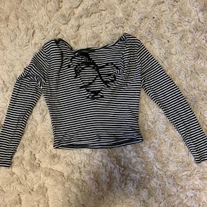 Striped crop top long sleeved